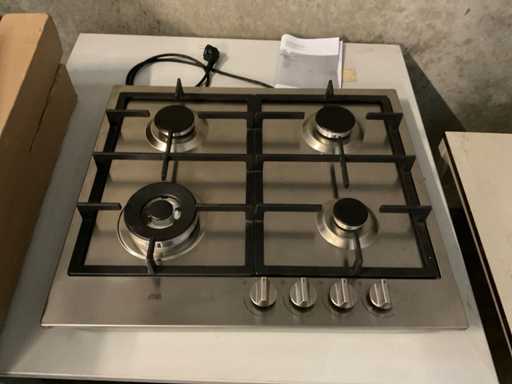 Etna KG859RVSA piano cottura a gas a 4 bruciatori integrato