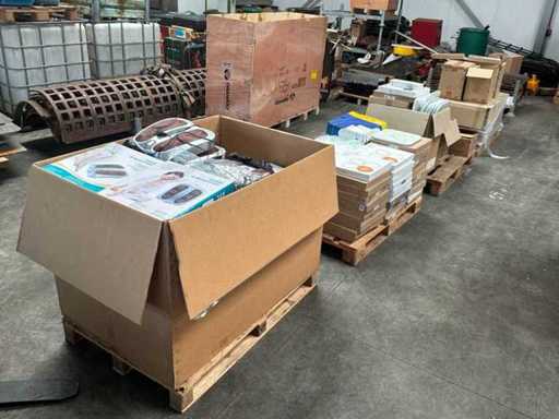 batch of scales and foot massage