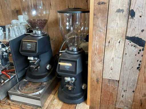 Râșniță de cafea Pavelly F64EVO