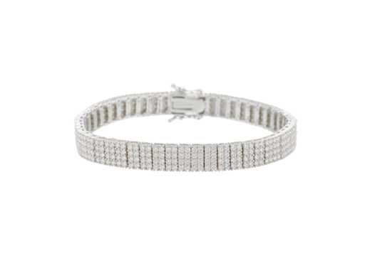 Bracelet argenté serti de brillants