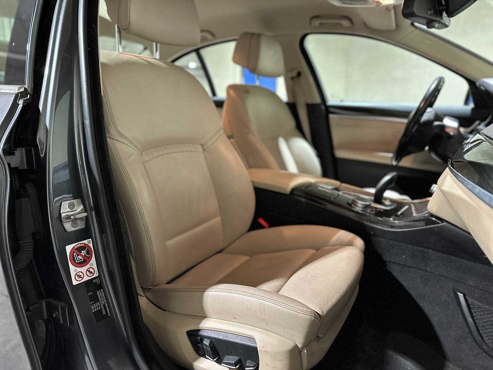 BMW 520i Luxury Edition 5-serie 181pk 2017 (Origineel-NL), NP-432-L