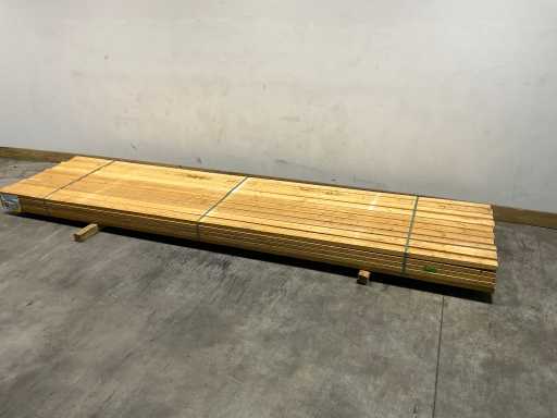 Vuren balk 420x10x3,2 cm (50x)