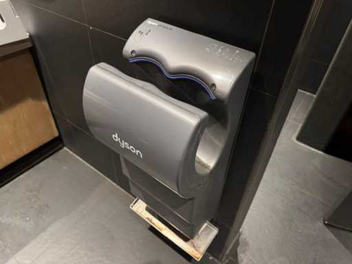 Dyson - airblade - Hand dryer