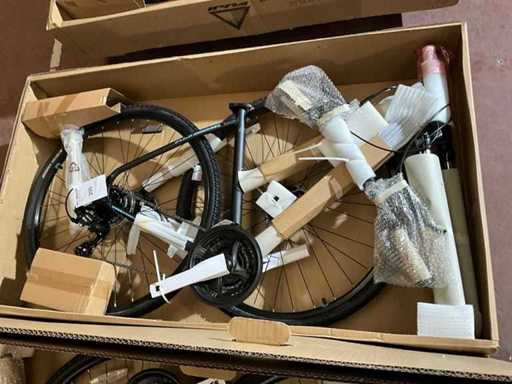 Fuji Traverse 1.7 19" satin black /cyan (1x)