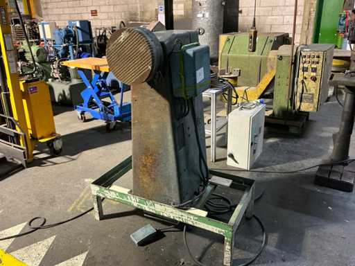 Metaubell MO 132-480 Schweißmanipulator