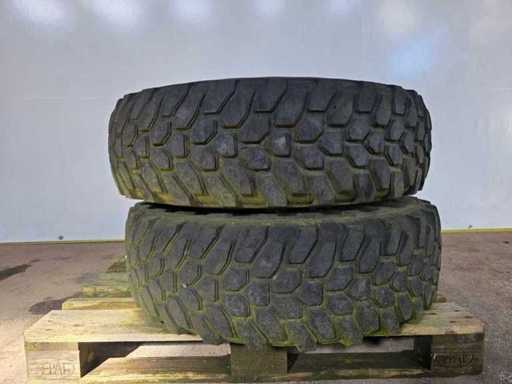 Dunlop - Pneus 12.5 R20