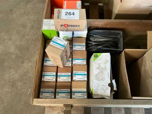 Partij diverse slagpluggen en expressnagels