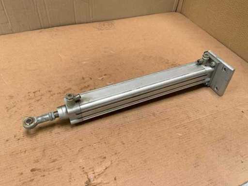 Festo DNC-40-320-PPV-A Podwójnie działający cylinder standardowy