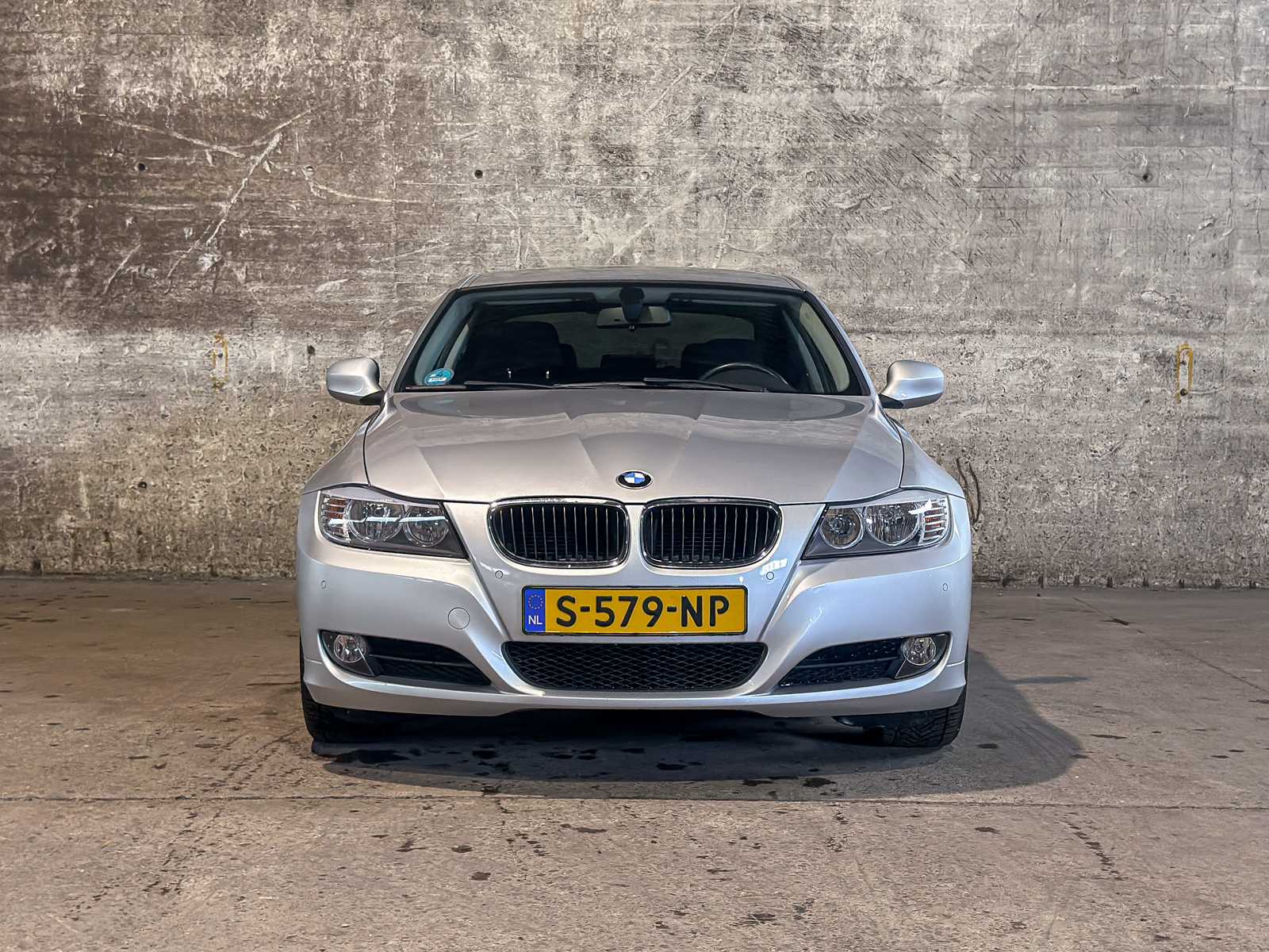 BMW 318i 2.0 3-serie 143pk 2010, S-579-NP