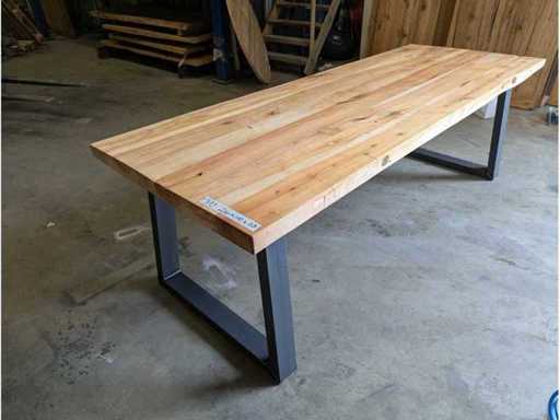 Dining table rustic elm wood. 260 x 100 x 76cm. Metal trapezoidal base
