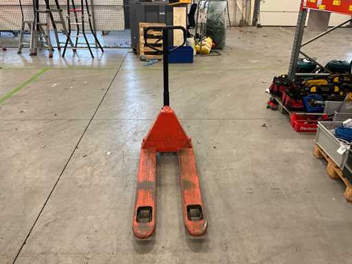 Hand hydraulic pallet truck
