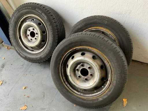 Hifly / Agilis 225/215 65R16C Opona samochodowa (5x)