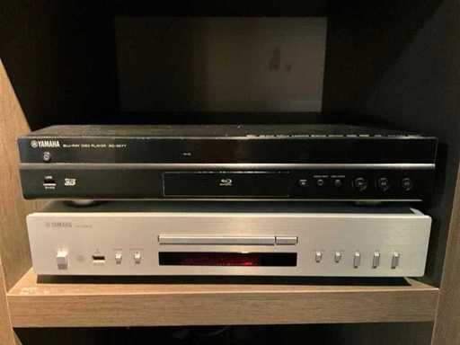 Yamaha CD & Blu-ray Player