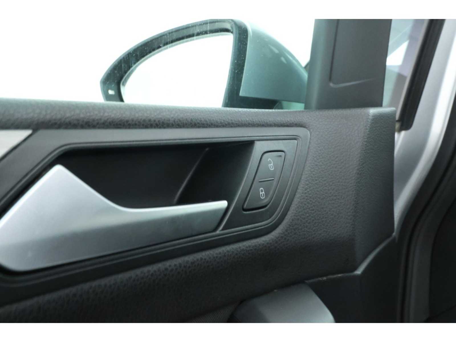 Volkswagen Touran Comfortline 2.0 TDI 150pk 2021, KFV-52-V