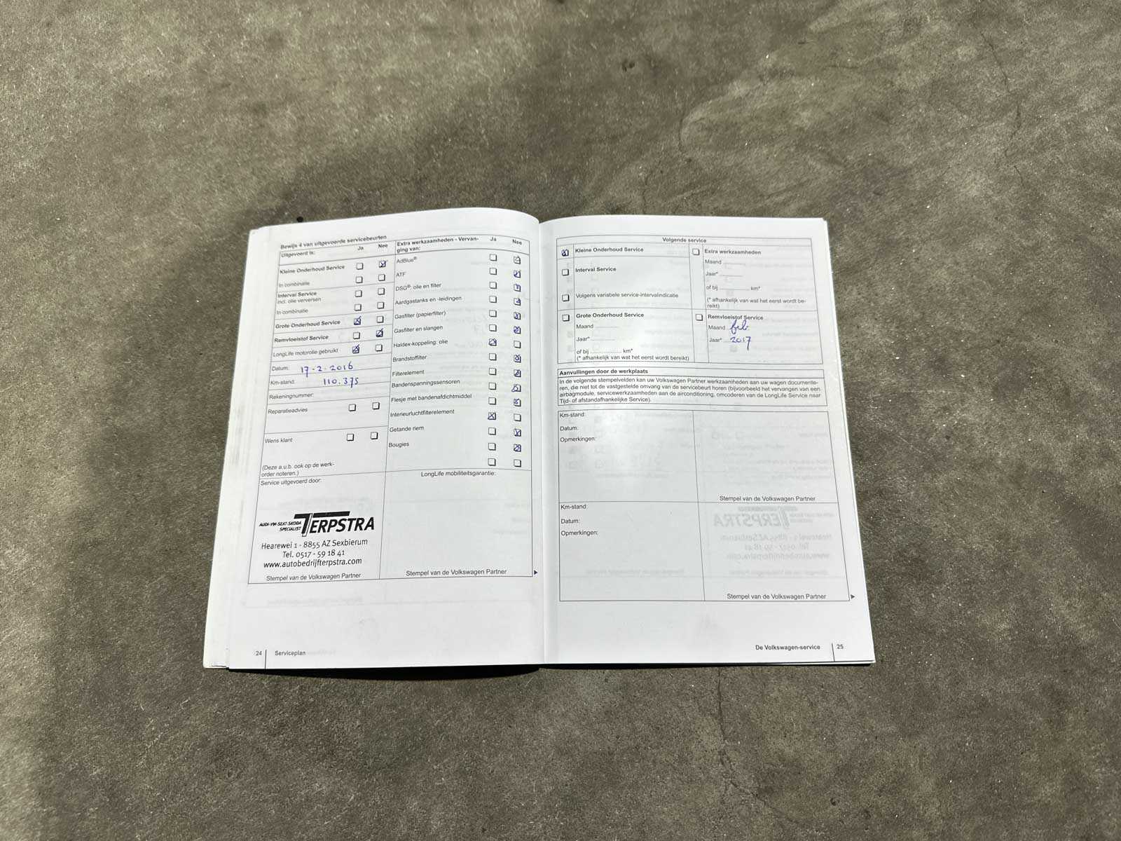 Volkswagen Tiguan 2.0 TDI Sport&&Style 4Motion 140pk 2011 (Origineel-NL), 74-PNH-9