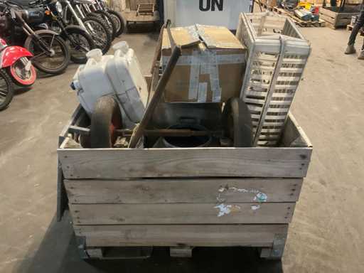 Parti, attrezzi e accessori vari