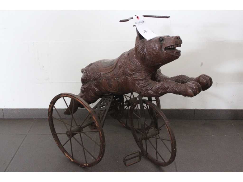 Rower z niedźwiedziem szwarcwaldzkim