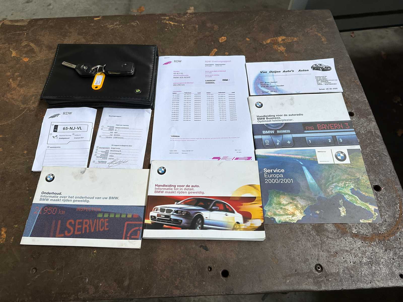 BMW 318i Touring Special Exec. 3er-Serie 141 PS 2003, 65-NJ-VL