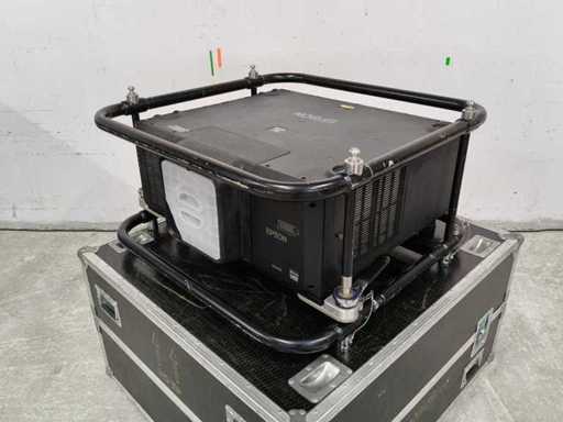 EPSON EB-L25000U VPR LASER 25000 LUMENS AVEC ELPLM12 OPTIQUES r.p. 1,74-2,35:1