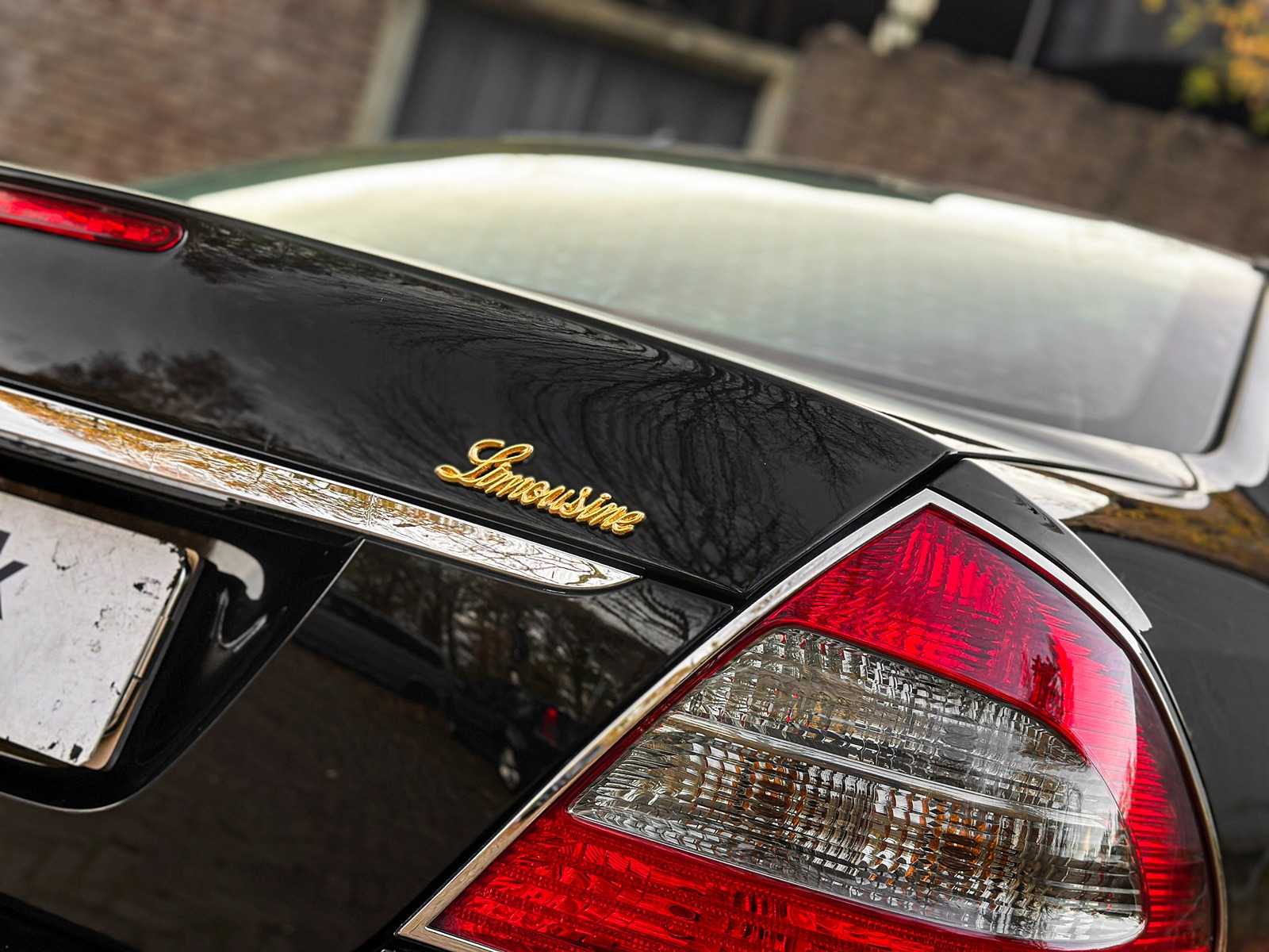 Mercedes-Benz E200 Limousine 2007 E-Klasse (Origineel-NL + 1e Eigenaar), 92-XK-RH Youngtimer