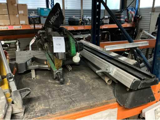 Hitachi C8FSHE Crosscut Circular Saw Machine