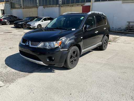 Mitsubishi Outlander 2.0 DI-D auto