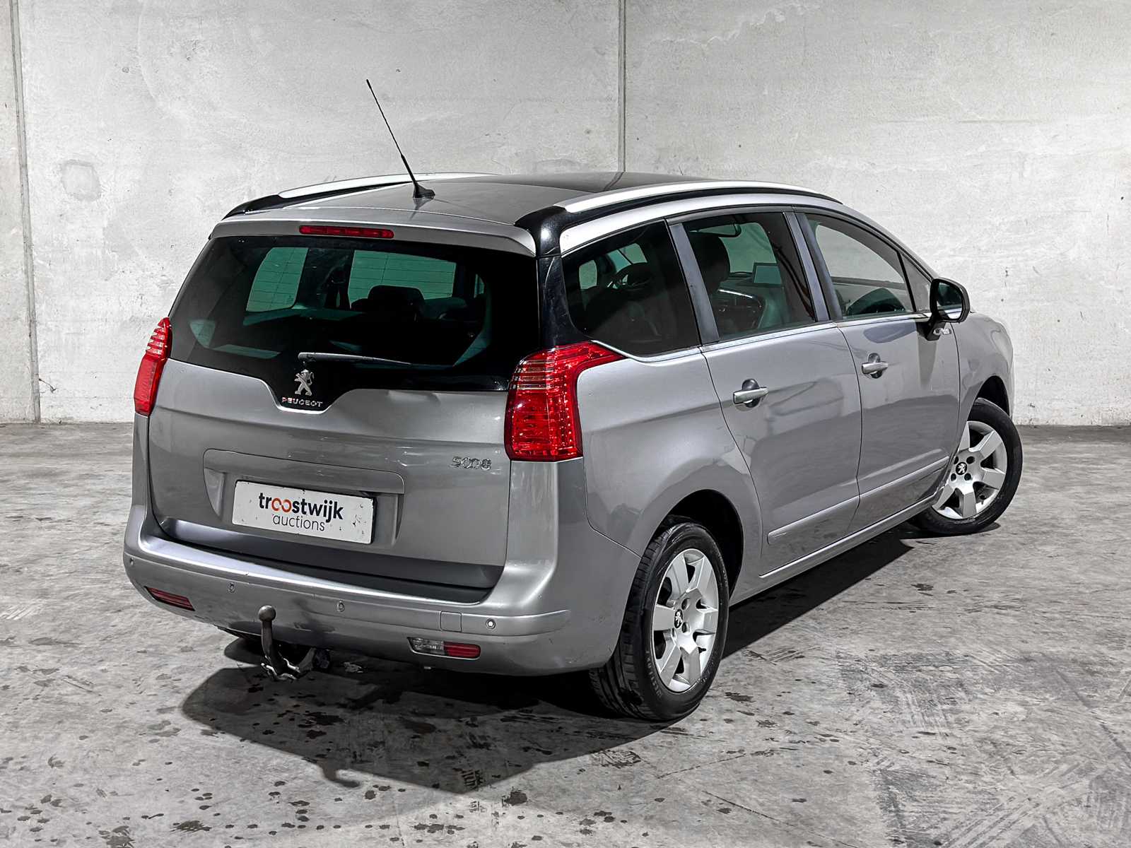 Peugeot 5008 1.2 PureTech Style 5p. 131hp 2015, GL-399-V