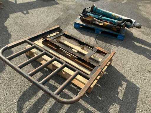 Cylindres hydrauliques et crémaillère de récupération de chariot élévateur