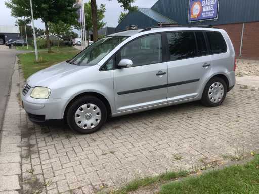 2004 Volkswagen Touran 1.6-16V FSI Athènes Voiture de tourisme