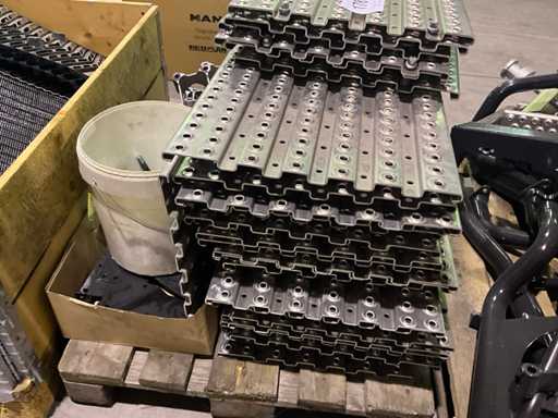 MAN Chassis diverse loopplaten (34x)