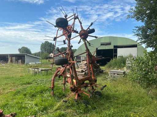1990 KUHN GF6301.MH hay turner