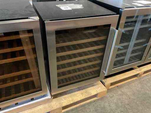 Dunavox DX-51.150DSK Freestanding wine climate cabinet