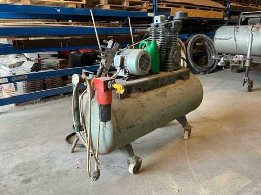 Compresseur haute pression Laurent avec établi