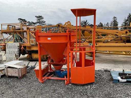 Silos Eichinger Pam 1016H.12 Betonowy Silos 1000 L z klatką roboczą dla personelu