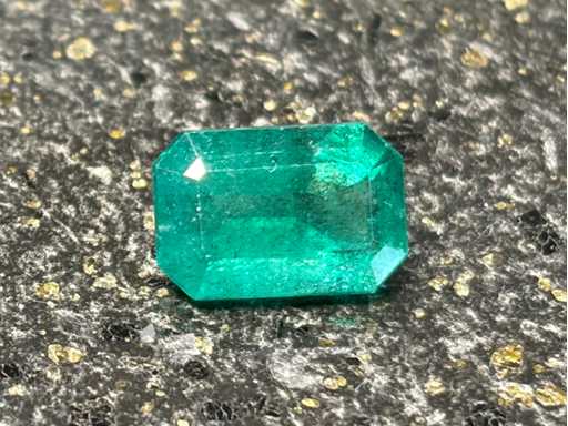 Smaragd 5.80 carat natuurlijke smaragd