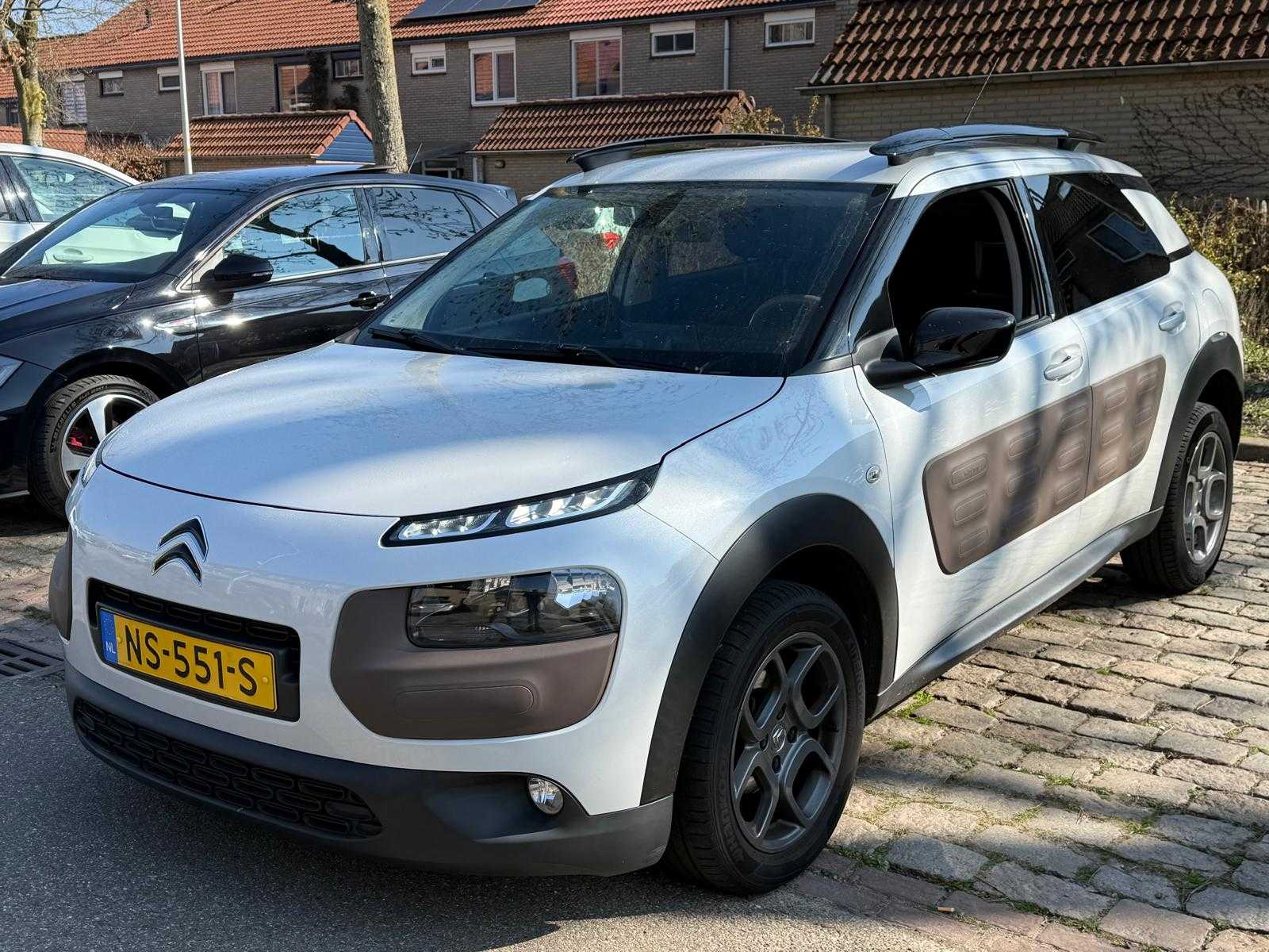 Citroen – C4 Cactus – 1.2 PureTech Shine – Car – NS-551-S – 2017
