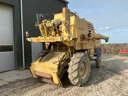 Mietitrebbia New Holland Clayson 1530