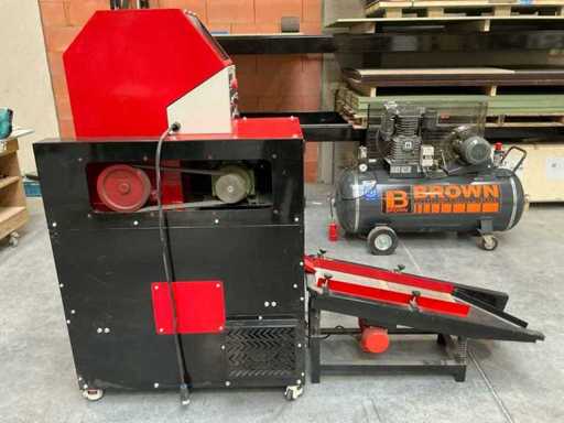 320 Lansing LX-150 Shredder