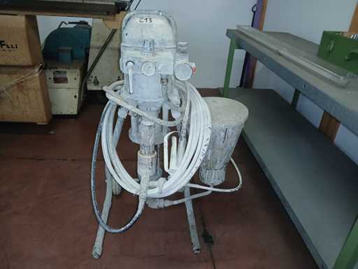   Paint pump