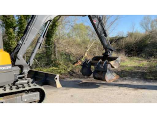 61e71b76-be42-423c-a9d0-88a539c3a8f1.mp4