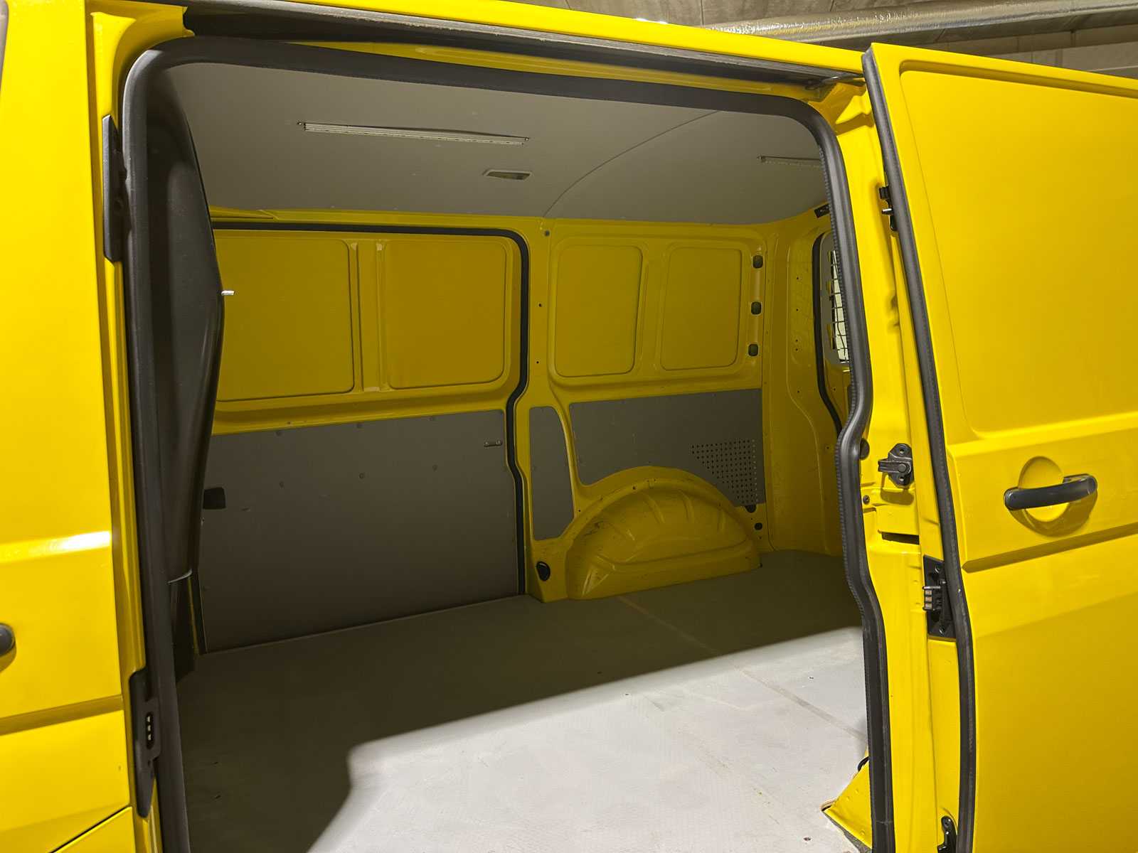 Volkswagen Transporter 2.0 TDI 148pk 2019 Bedrijfswagen, V-57-NBF