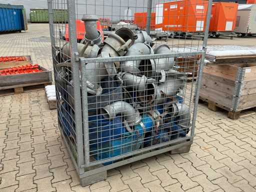 Batch of water hoses / couplings