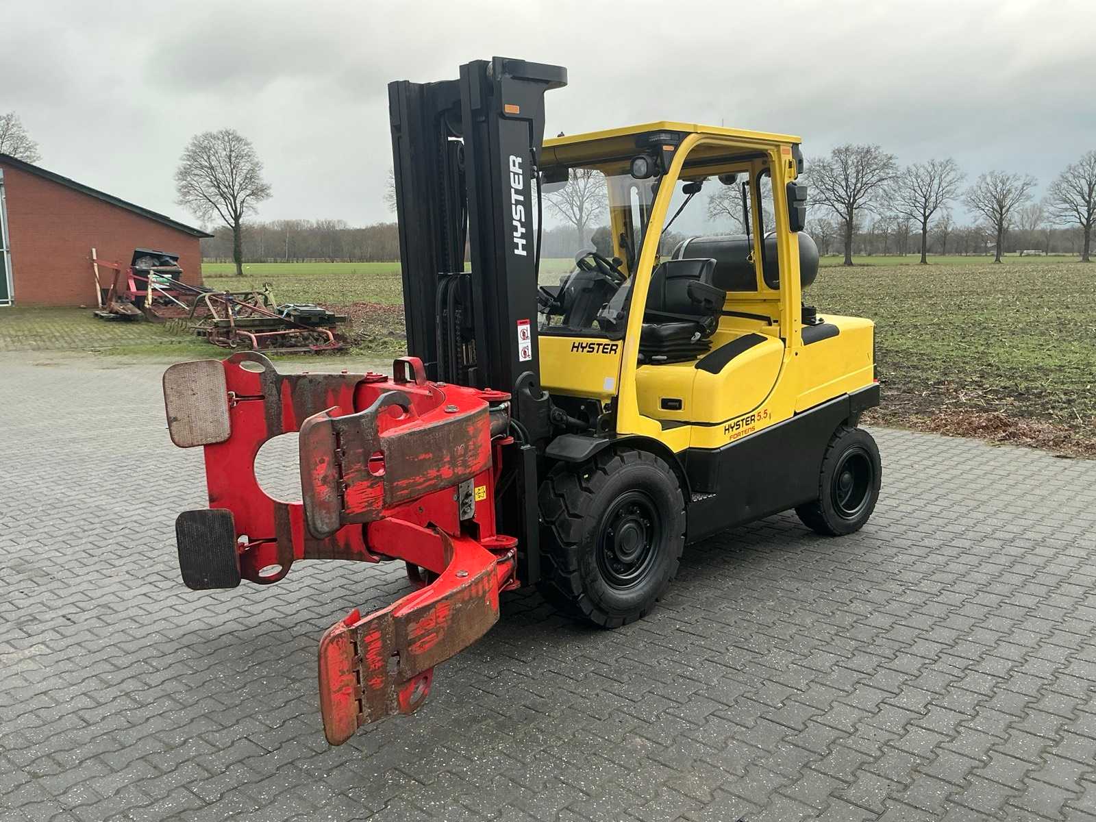 2015 Hyster H5.5 FT Forklift Truck with Rotating Clamp