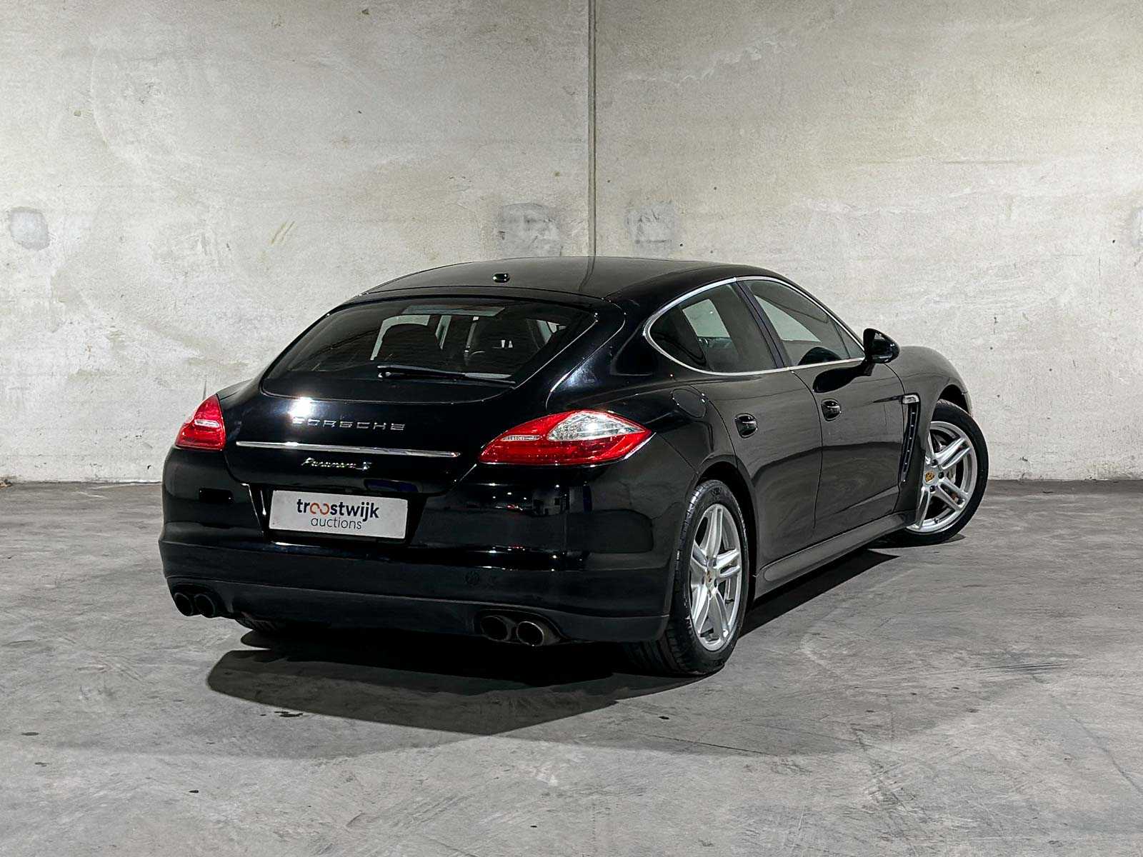 Porsche Panamera S 4.8 V8 405pk 2011