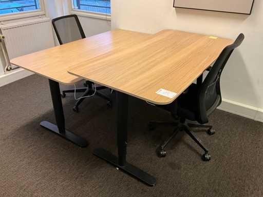Elektrischer Sitz-/Steh-Schreibtisch (2x)