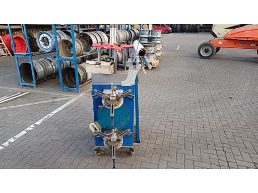 Truck alignment system