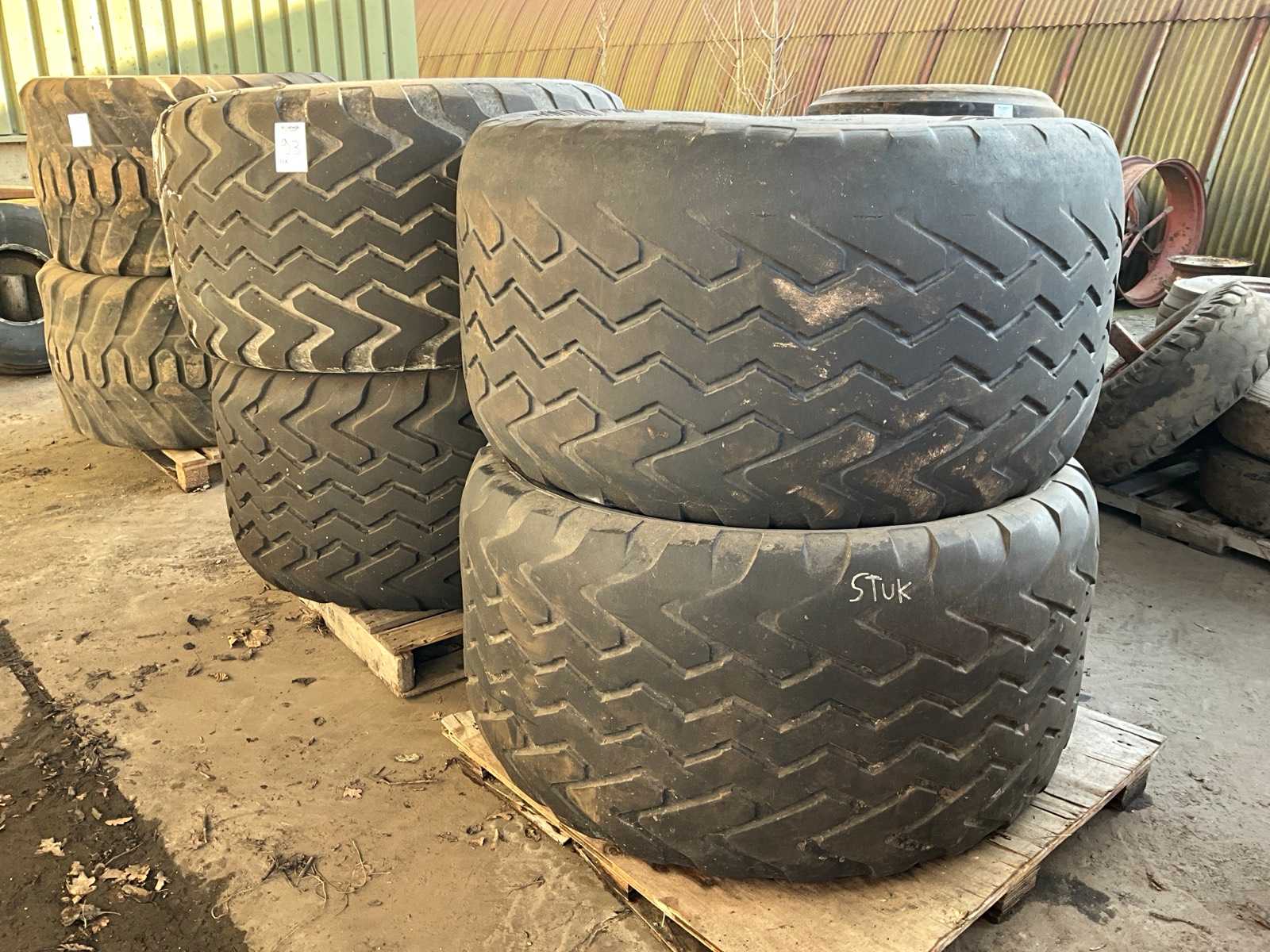 Vredestein Flotation Pro Tire (4x)