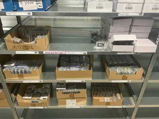 Charge verschiedener Hardware