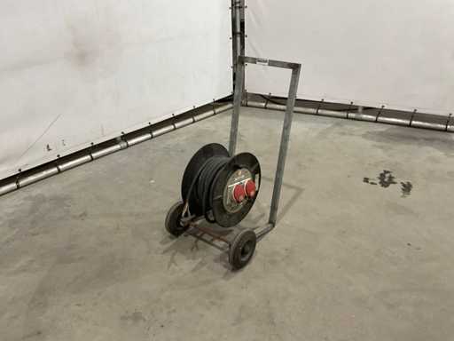 Câble d’extension sur enrouleur mobile