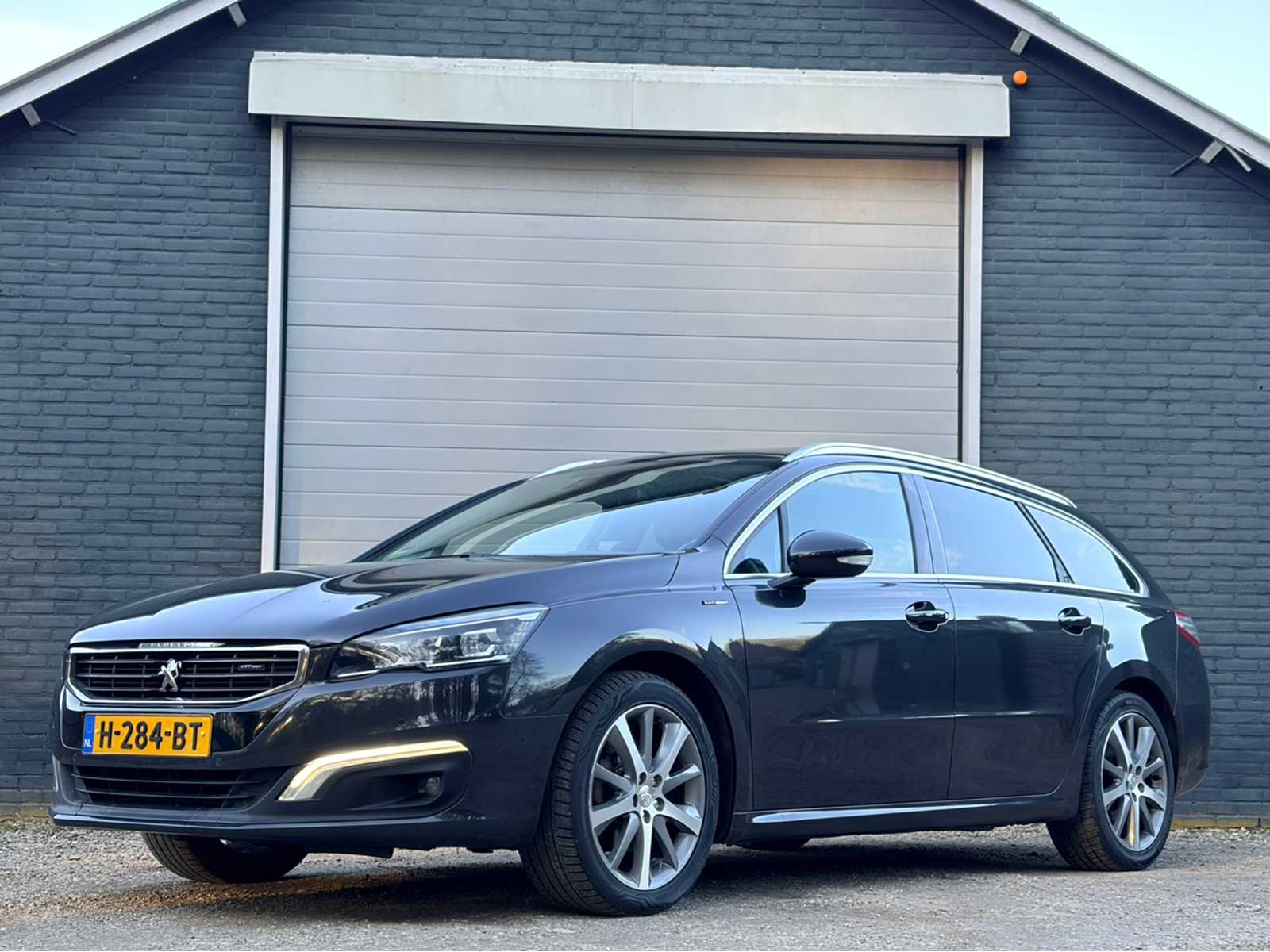 2017 Peugeot 508 SW Passenger Car